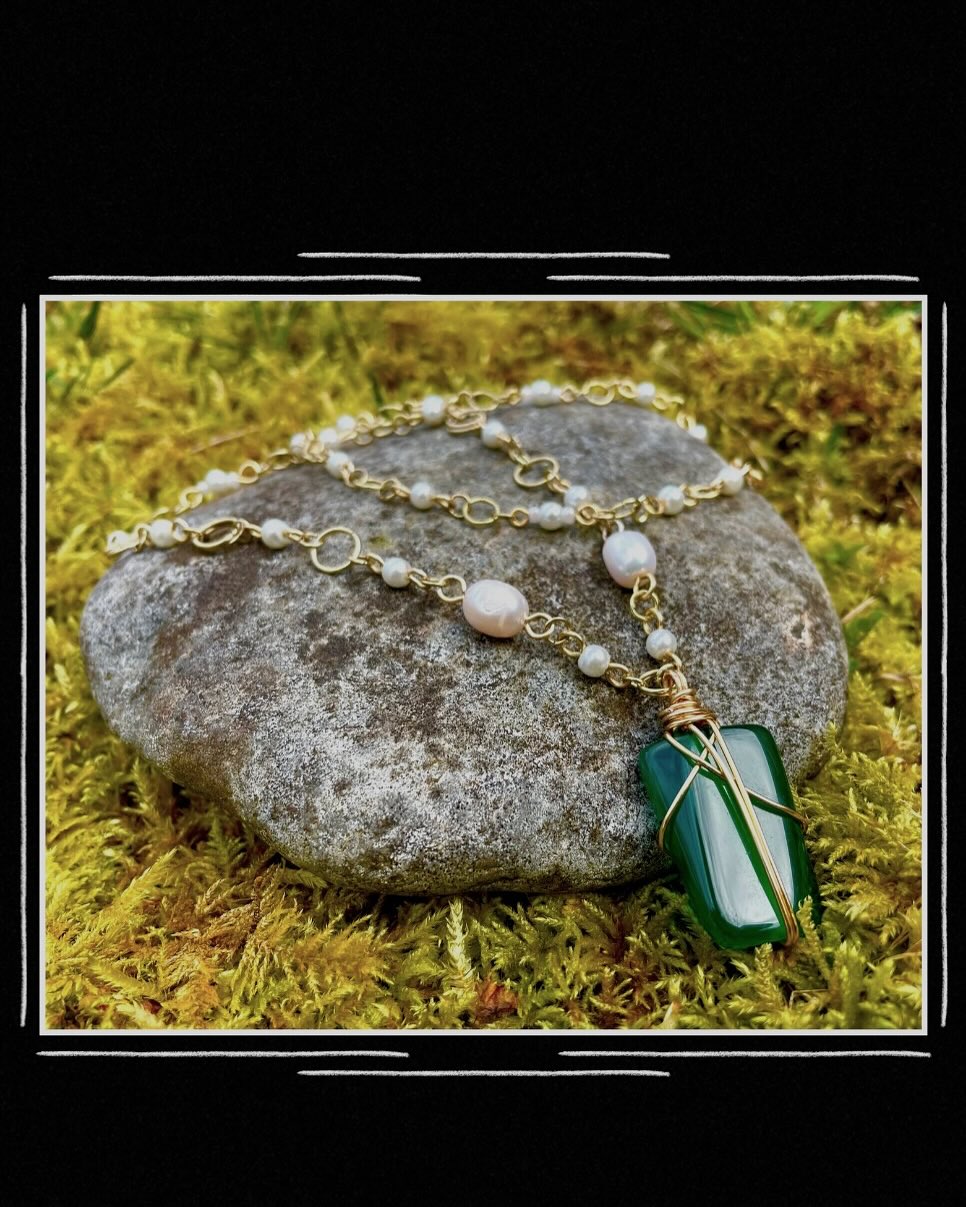 Hand-Wrapped Green Agate & Pearl Chain Necklace
