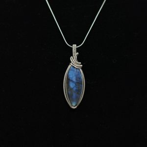 Sleek Marquise Labradorite Silver Necklace
